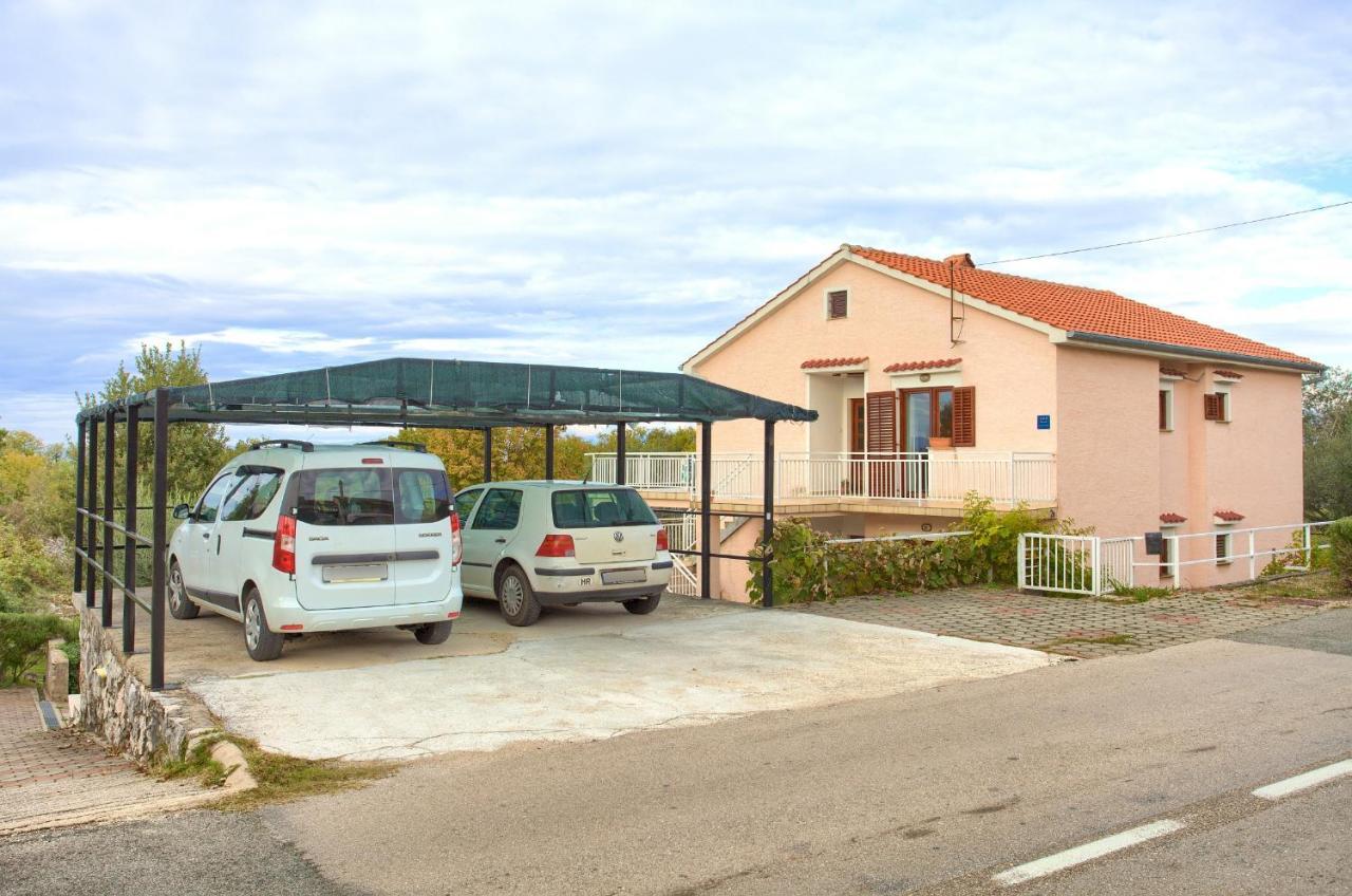 Rasopasno Apartment With Terrace And Private Parking מראה חיצוני תמונה