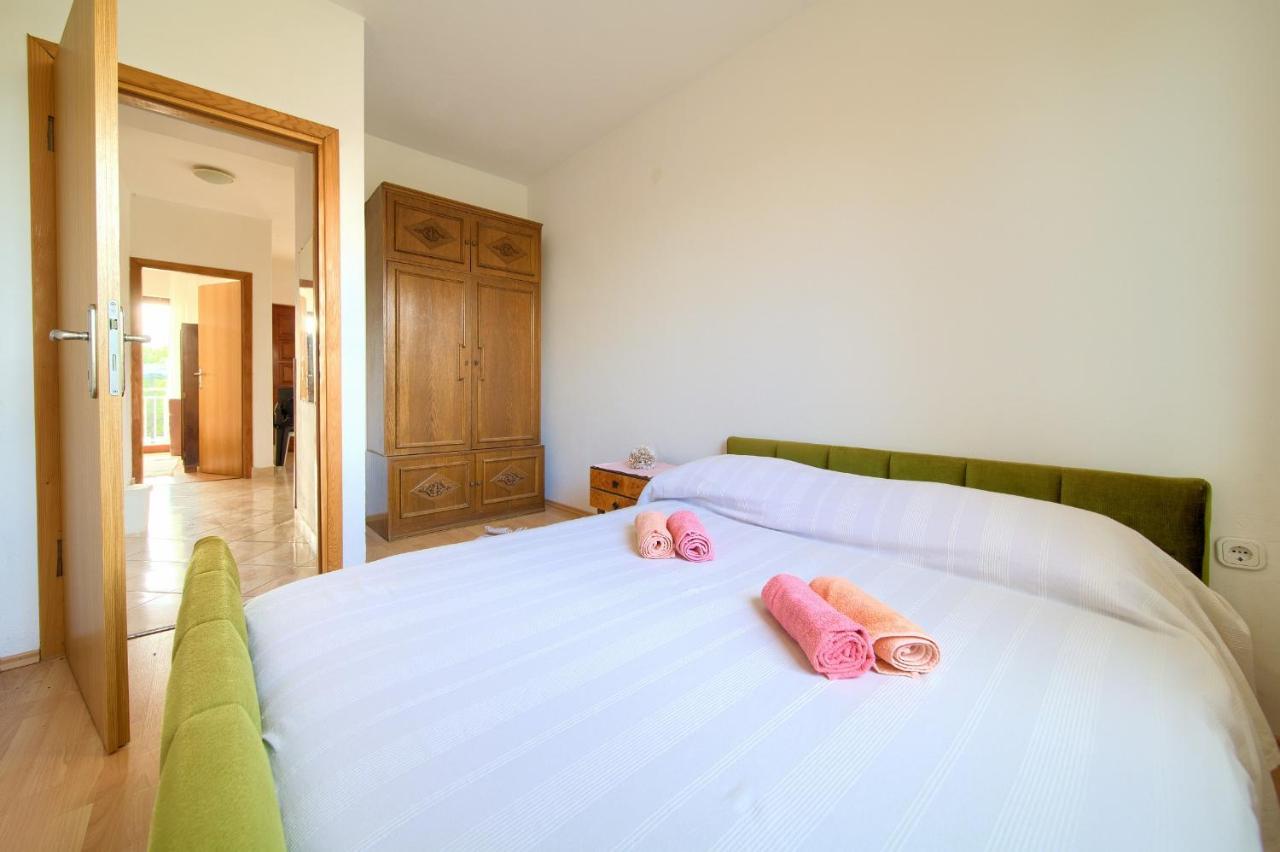 Rasopasno Apartment With Terrace And Private Parking מראה חיצוני תמונה